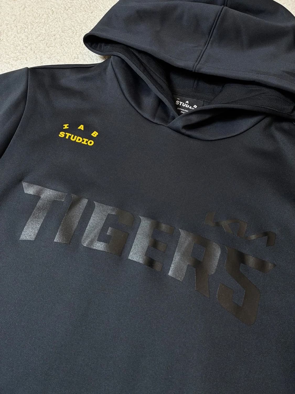 아이앱스튜디오 x 기아 타이거즈 24 어센틱 후드티 PN7780 상품이미지5