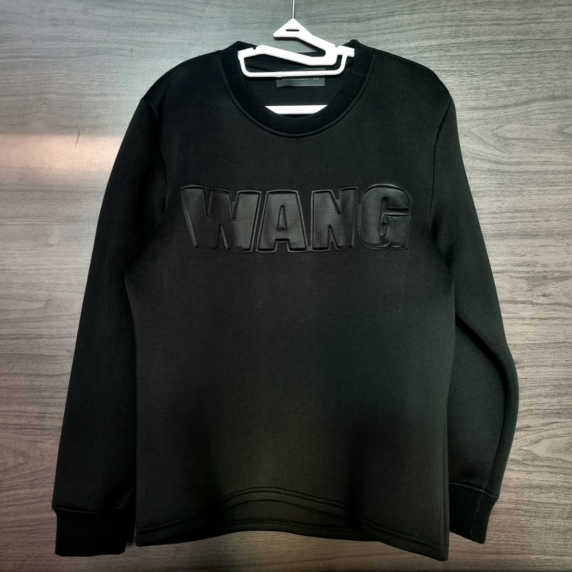 알렉산더왕 × H&M 콜라보 네오프렌원단 맨투맨 (55-날씬66) 상품이미지1