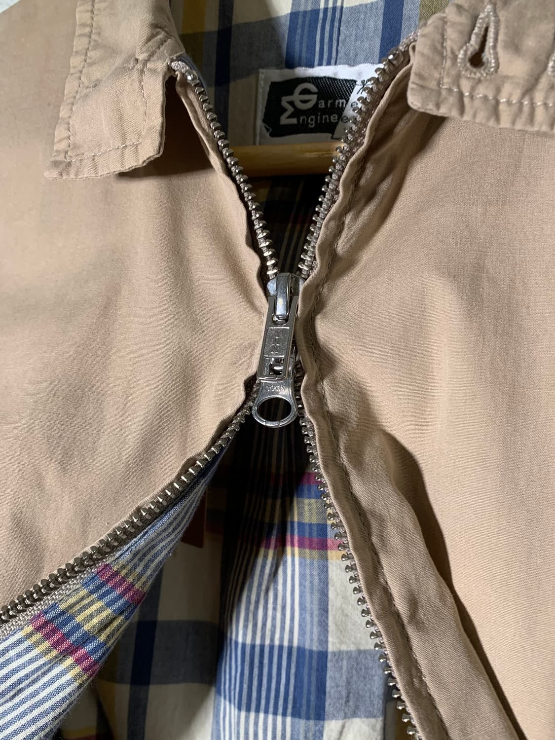 엔지니어드 가먼츠 버클 스탠드 카라 베이지 마드라스 체크 패턴 자켓 상품이미지7