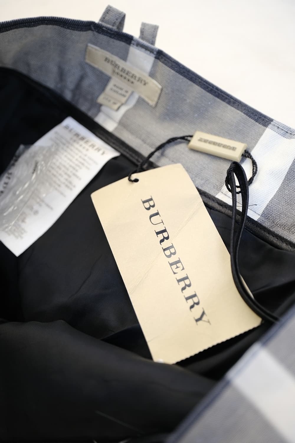 BURBERRY double button pleats wrap skirt 상품이미지9