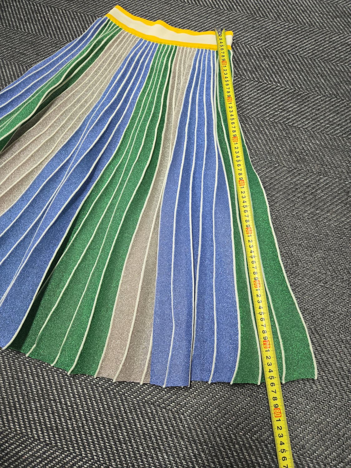 럭키슈에뜨 컬러 스트라이프 플리츠 니트 스커트 상품이미지6