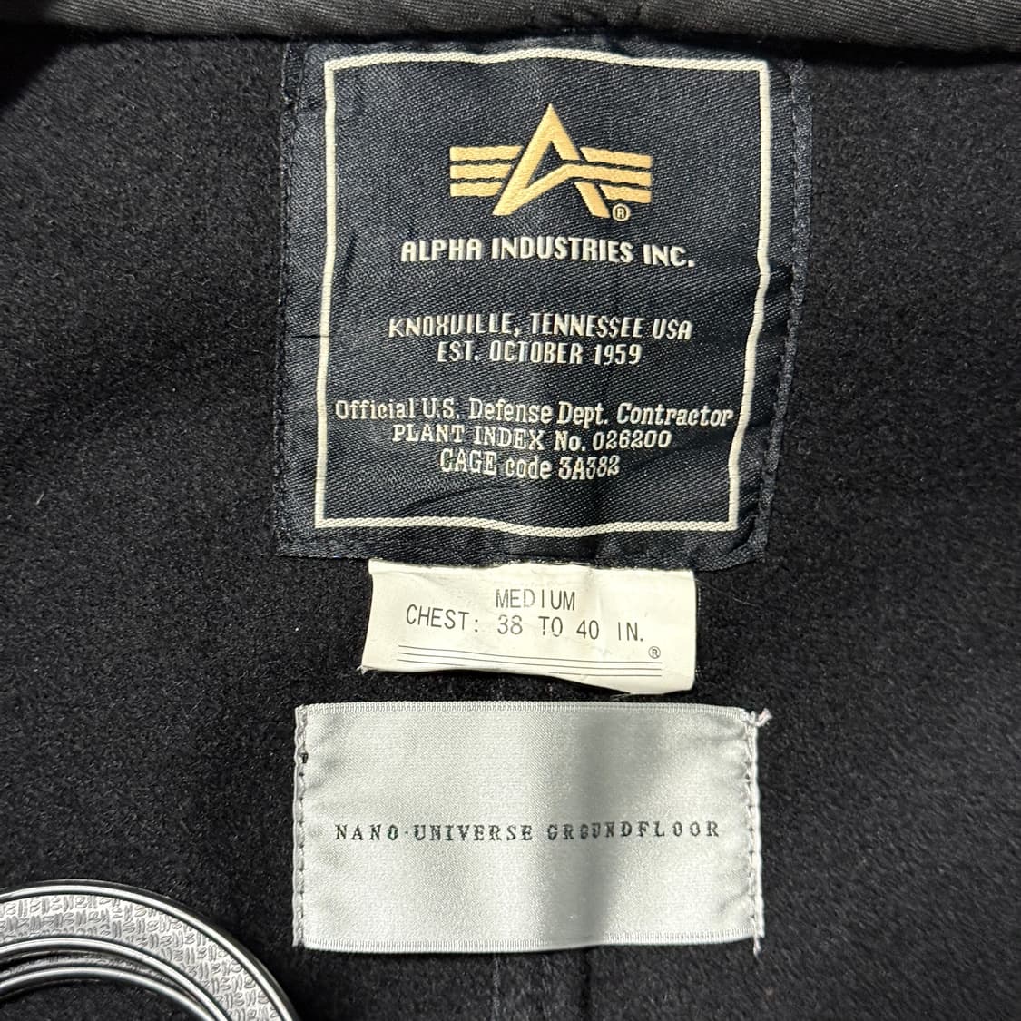 알파인더스트리 x 나노 유니버스 패치 디테일 피쉬테일 m65 피코트 상품이미지8