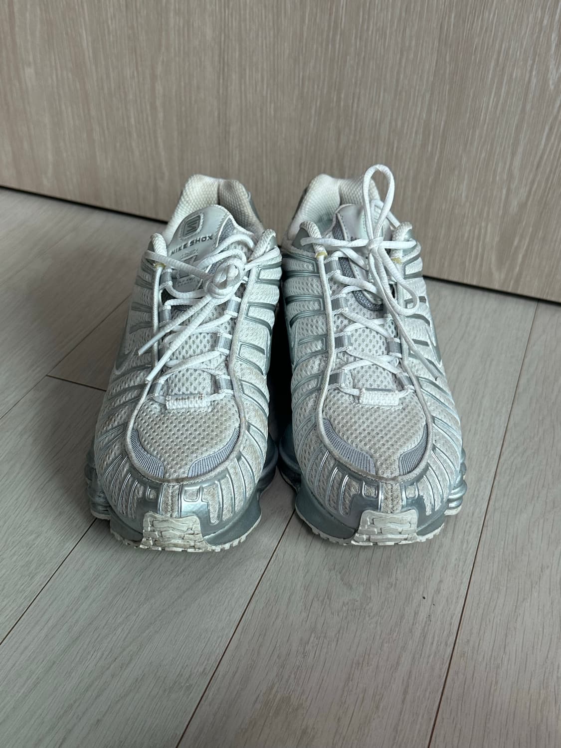 (235) 나이키 샥스 tl 메탈릭 실버 상품이미지3