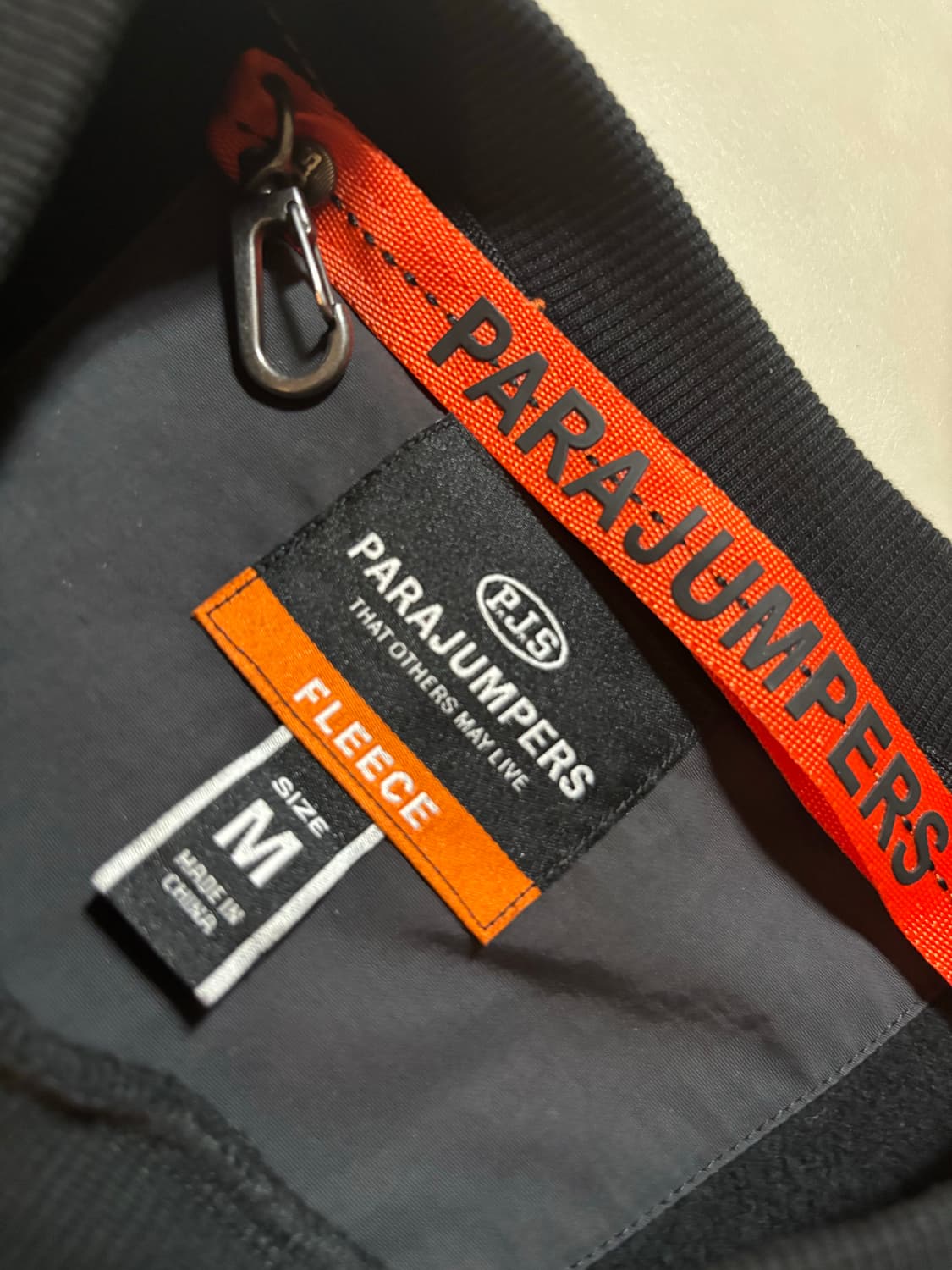 파라점퍼스 맨투맨(M) 상품이미지2