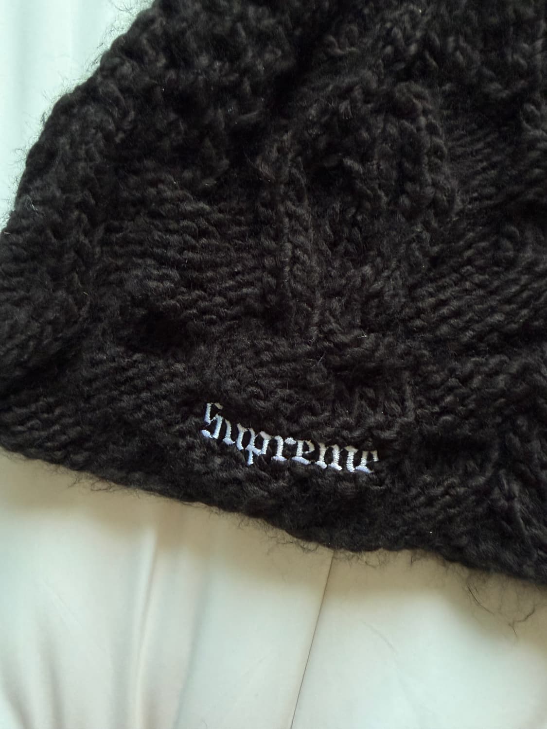 슈프림 블록 니트 비니 블랙 25ss  상품이미지4