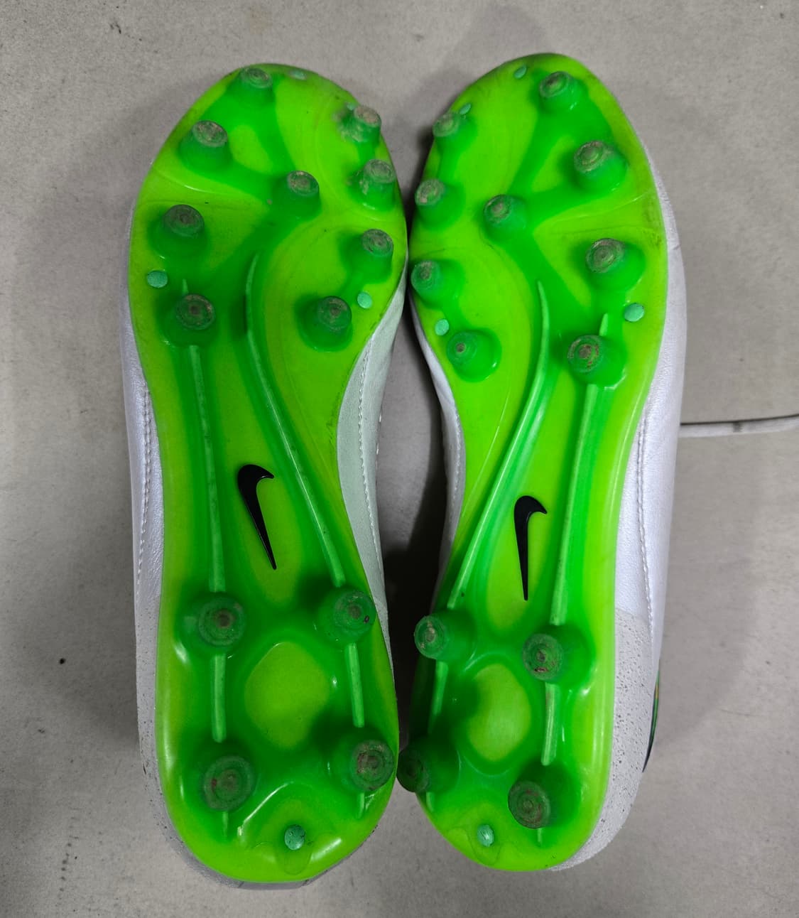 나이키 마지스타 오퍼스 HG 축구화 275mm 상품이미지8