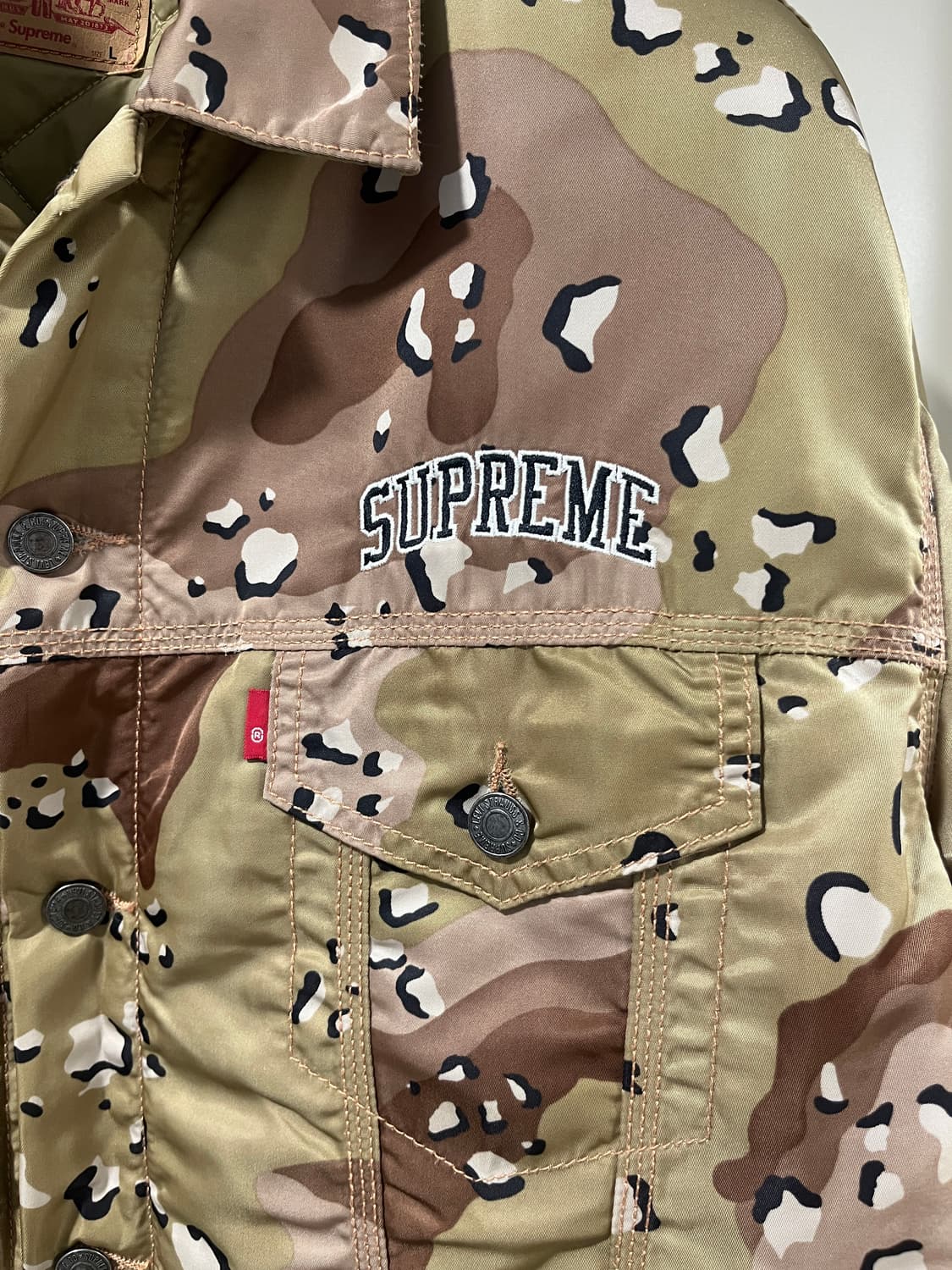 슈프림x리바이스 초코칩 카모 자켓 상품이미지2
