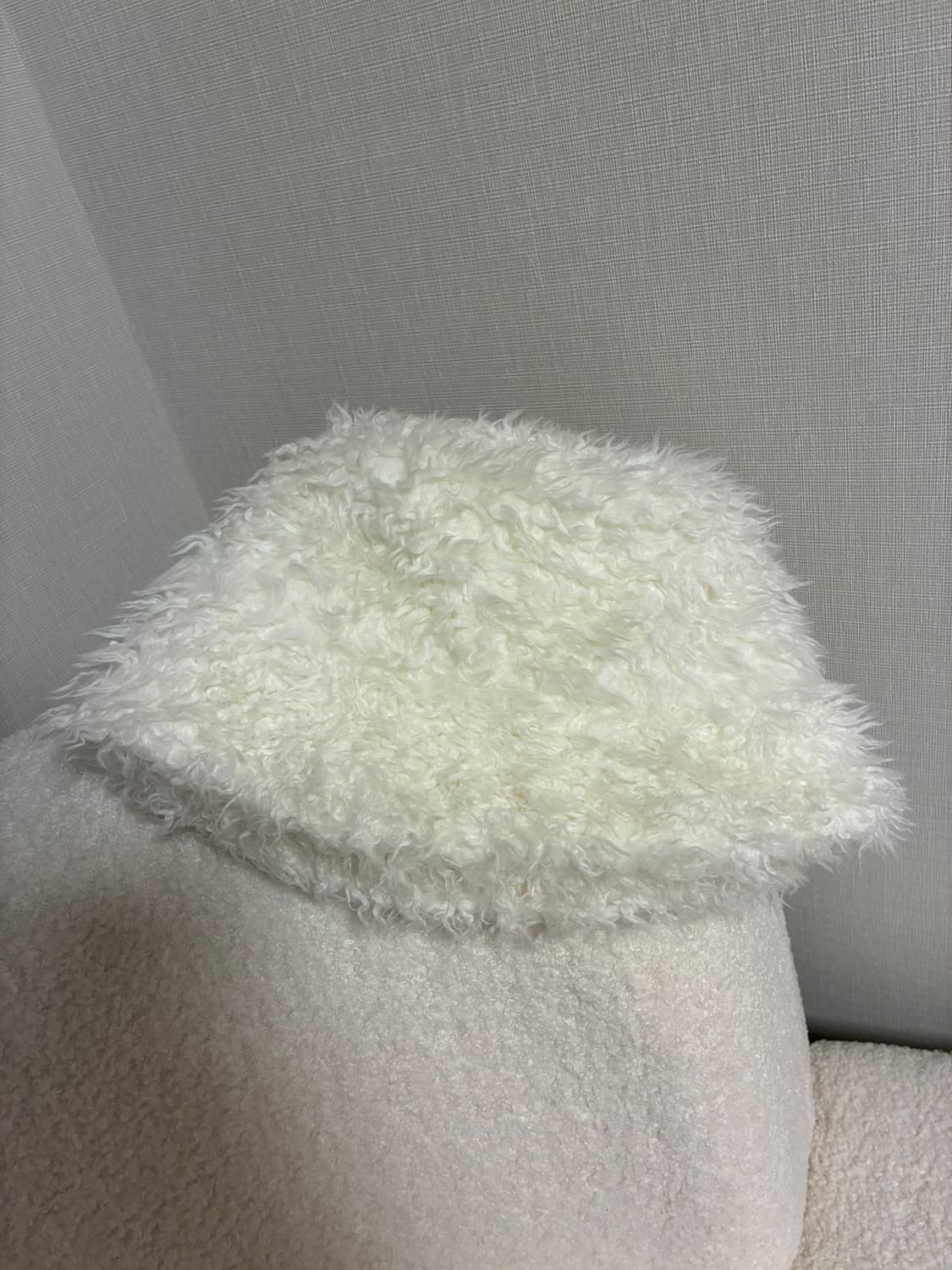 꼼데가르송 퍼 버킷햇 M 사이즈 상품이미지4