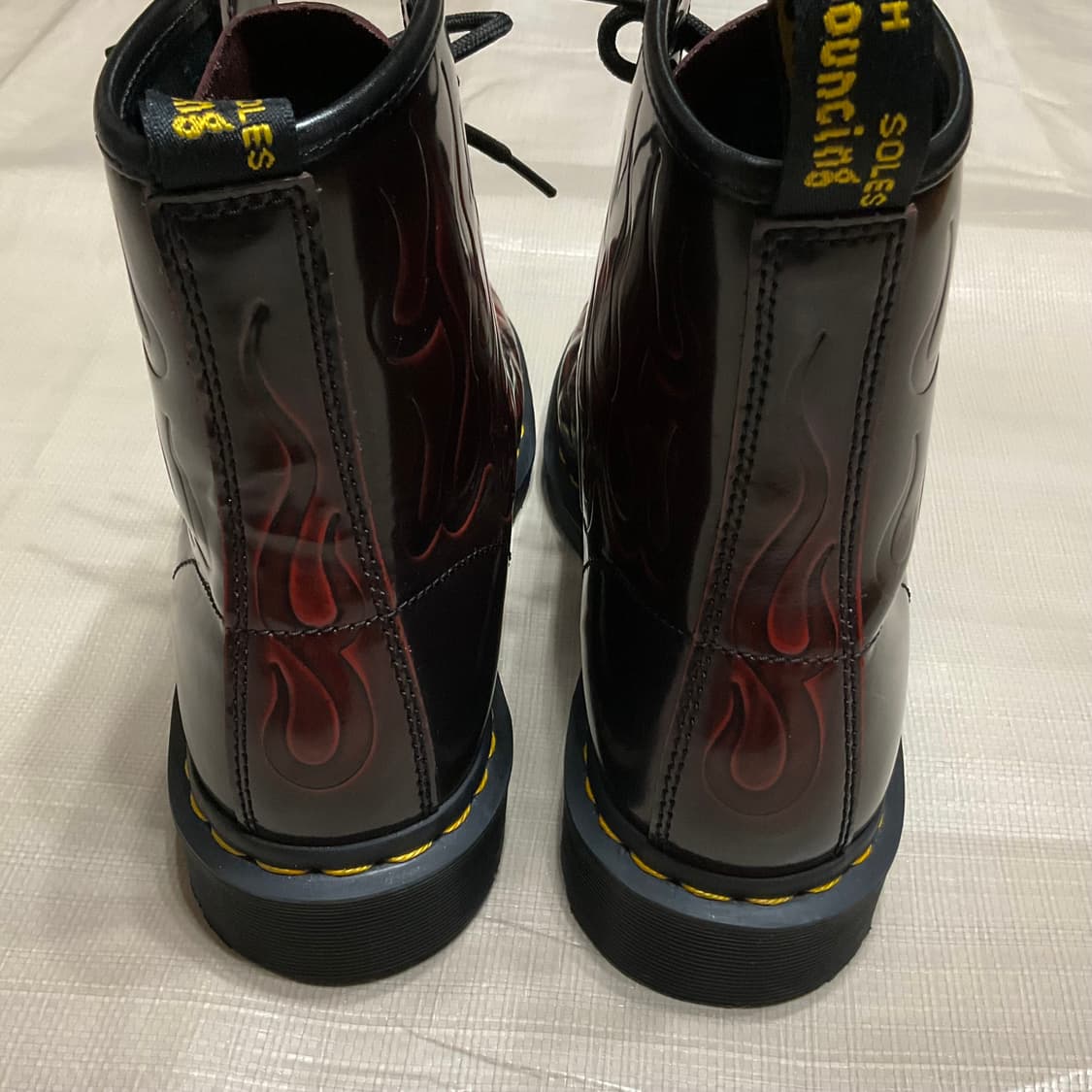 닥터마틴 인페르노 체리레드 260 상품이미지5