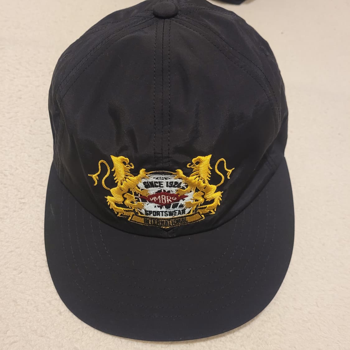 엄브로 그래픽 캠프캡 F(58) 상품이미지1