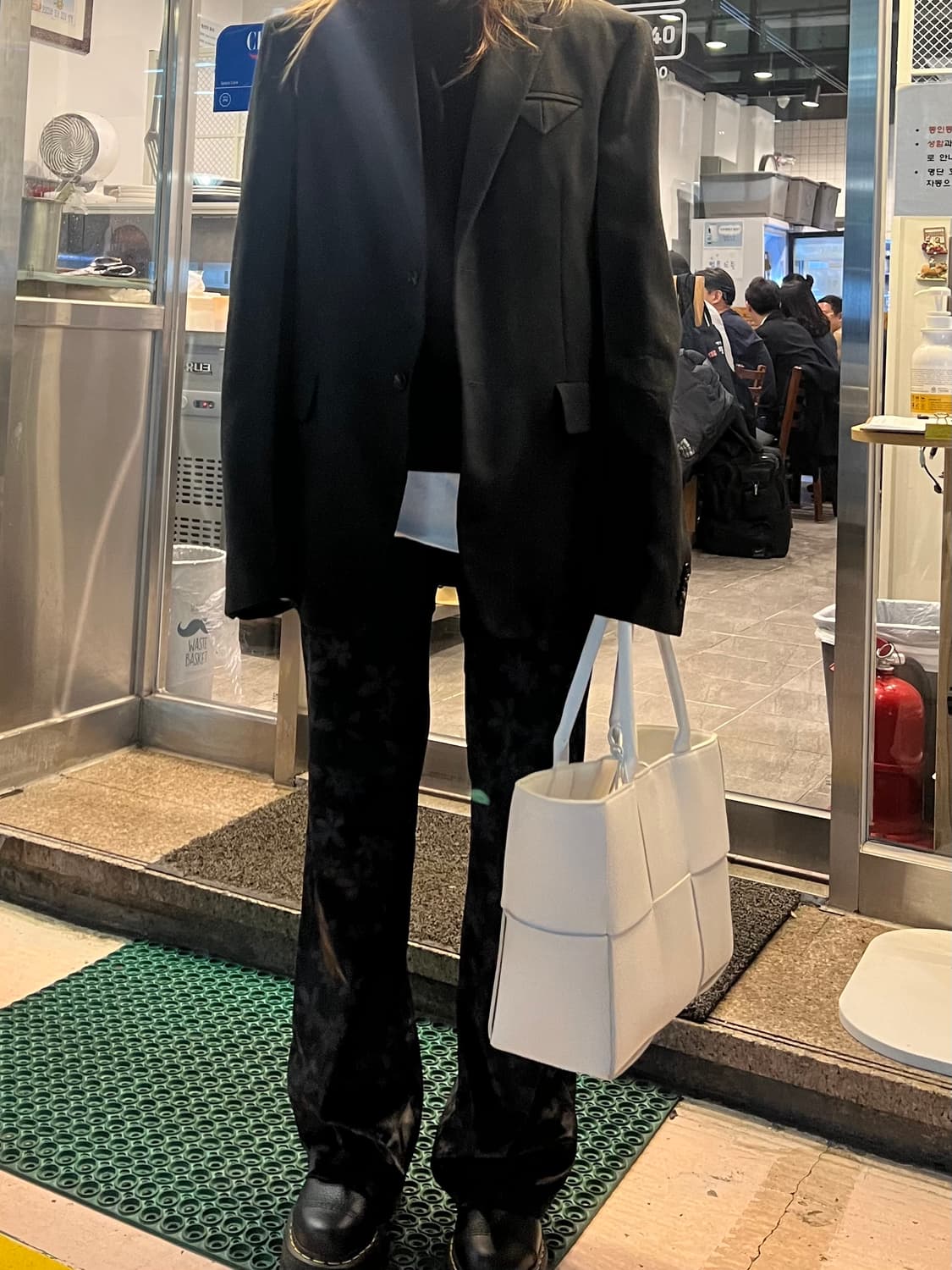 보테가 베네타 아르코 토트 미디엄 상품이미지10