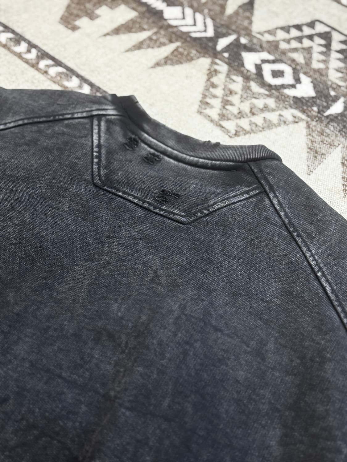 taptaptap 데미지 헤비 웨이트 스웻셔츠 상품이미지9