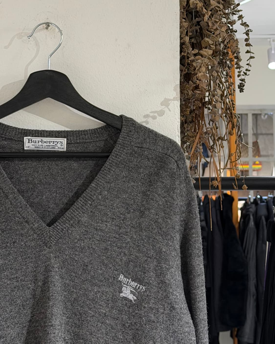 버버리 그레이 램스울 브이넥 니트 상품이미지3