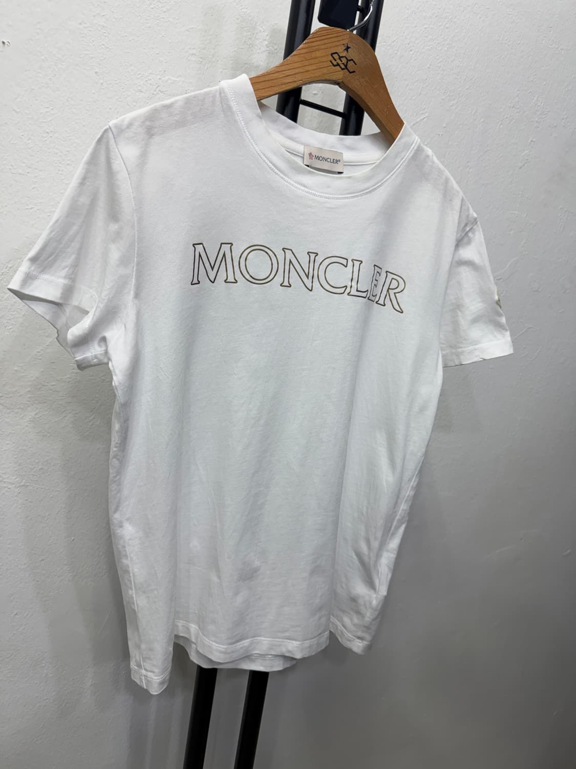정품) 몽클레어 22ss 여성 로고 반팔티 S 상품이미지2