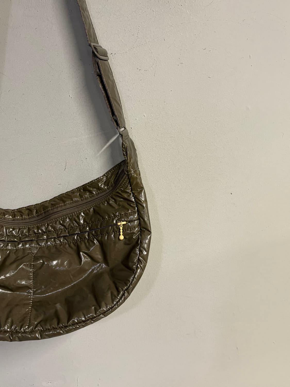 PORTER big dot embossing cross bag khaki 상품이미지6