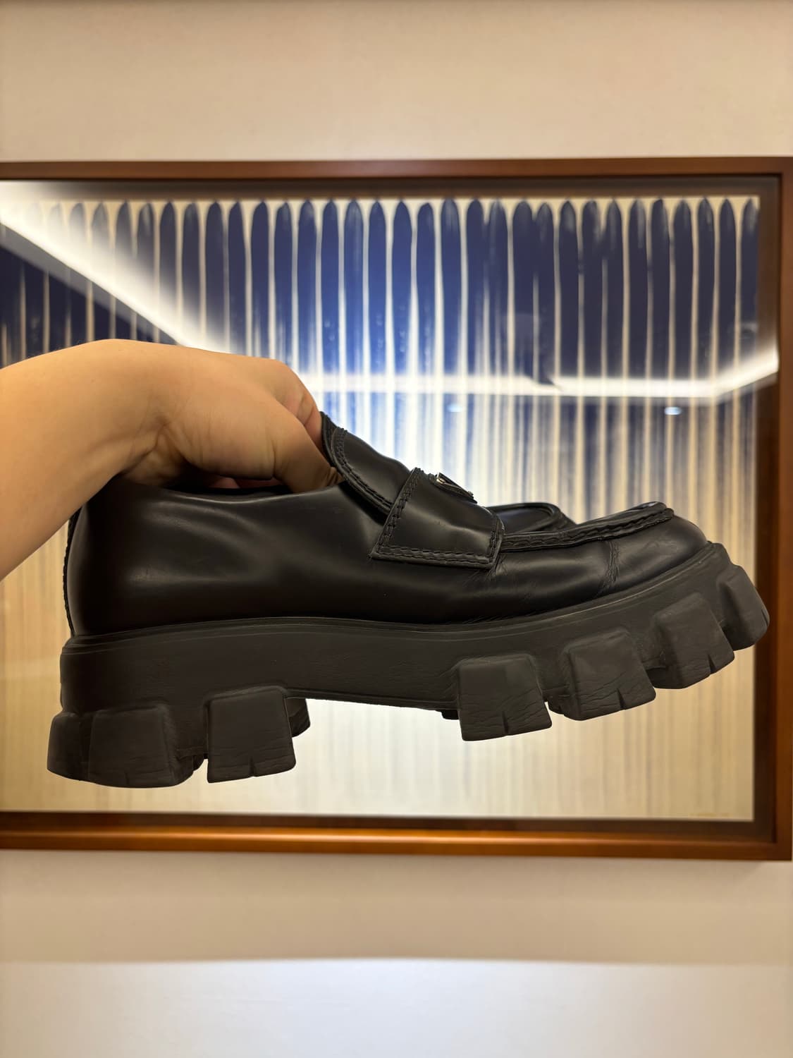 프라다 모놀리스 8.5 팝니다 상품이미지2