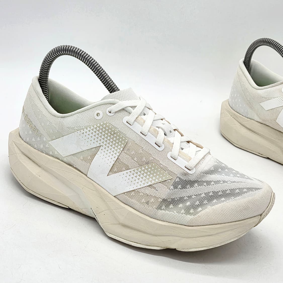 뉴발란스 우먼스 퓨어셀 레벨 v4 화이트 리넨 씨 솔트 (255 D) 상품이미지5