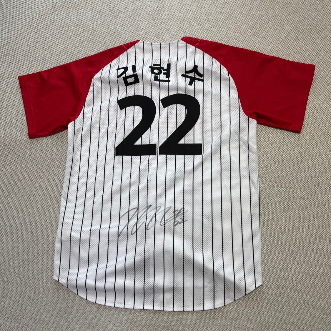 LG트윈스 김현수 친필 싸인 유니폼 상품이미지5