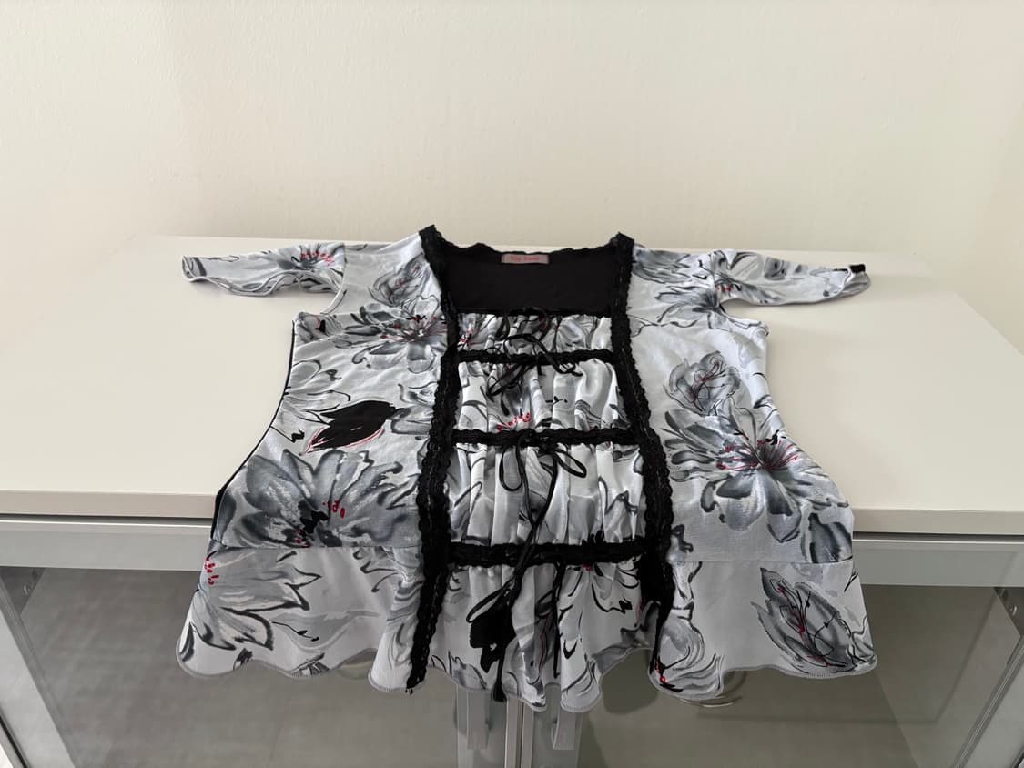 lace trimmed floral blouse 상품이미지8