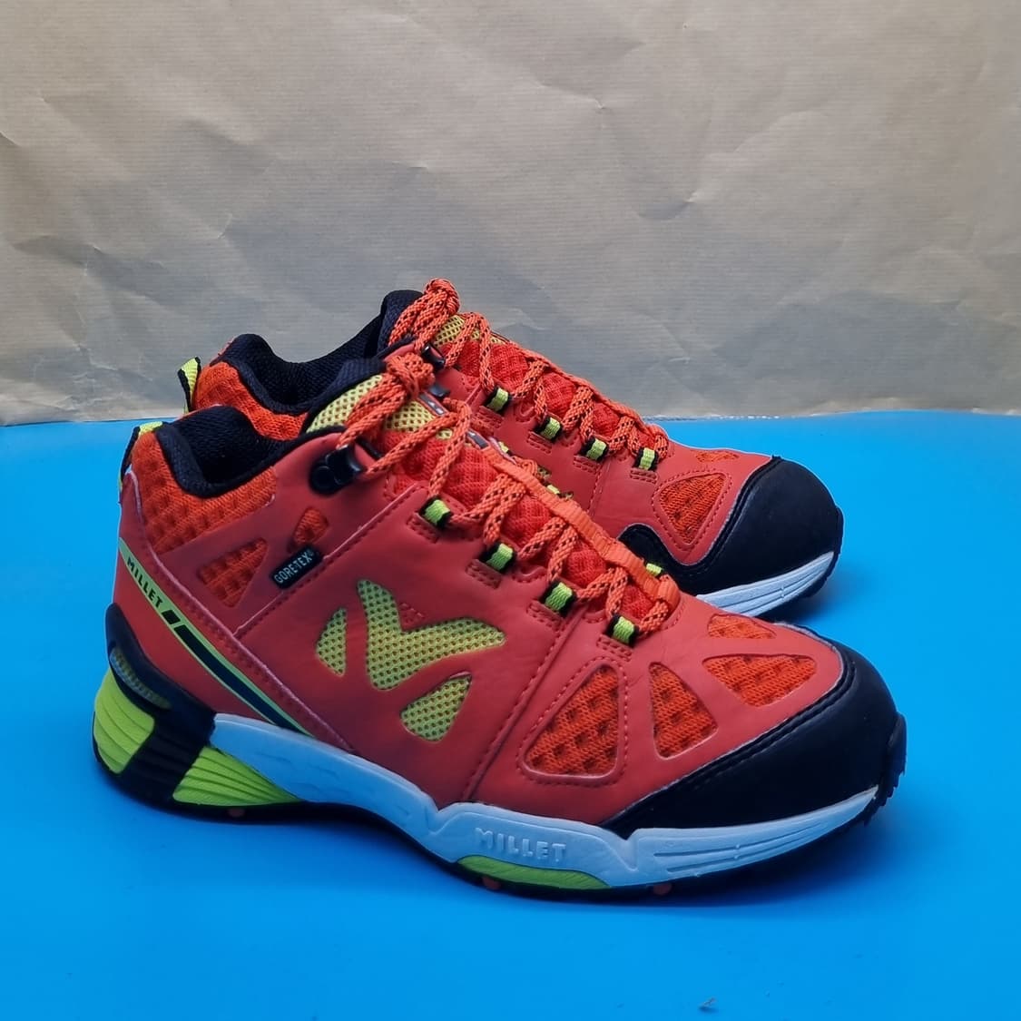 밀레 고어텍스 여성트레킹화230 상품이미지1