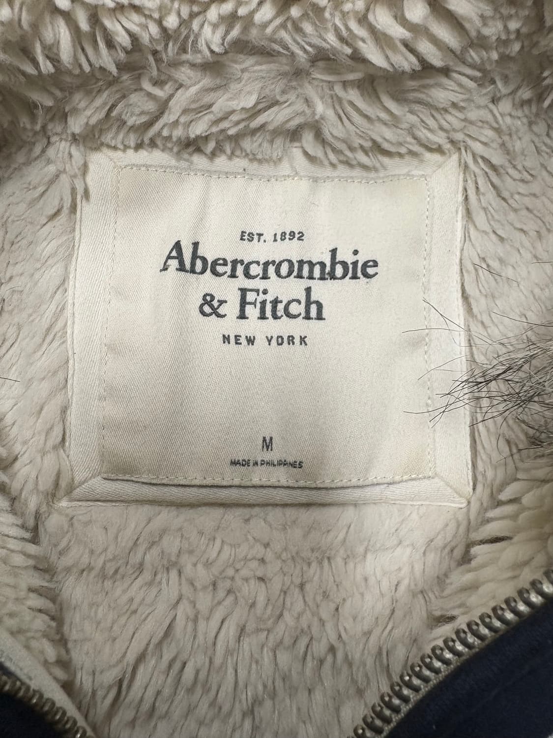 아베크롬비 딱붙핏 울프죠 후드집업 네이비 상품이미지2