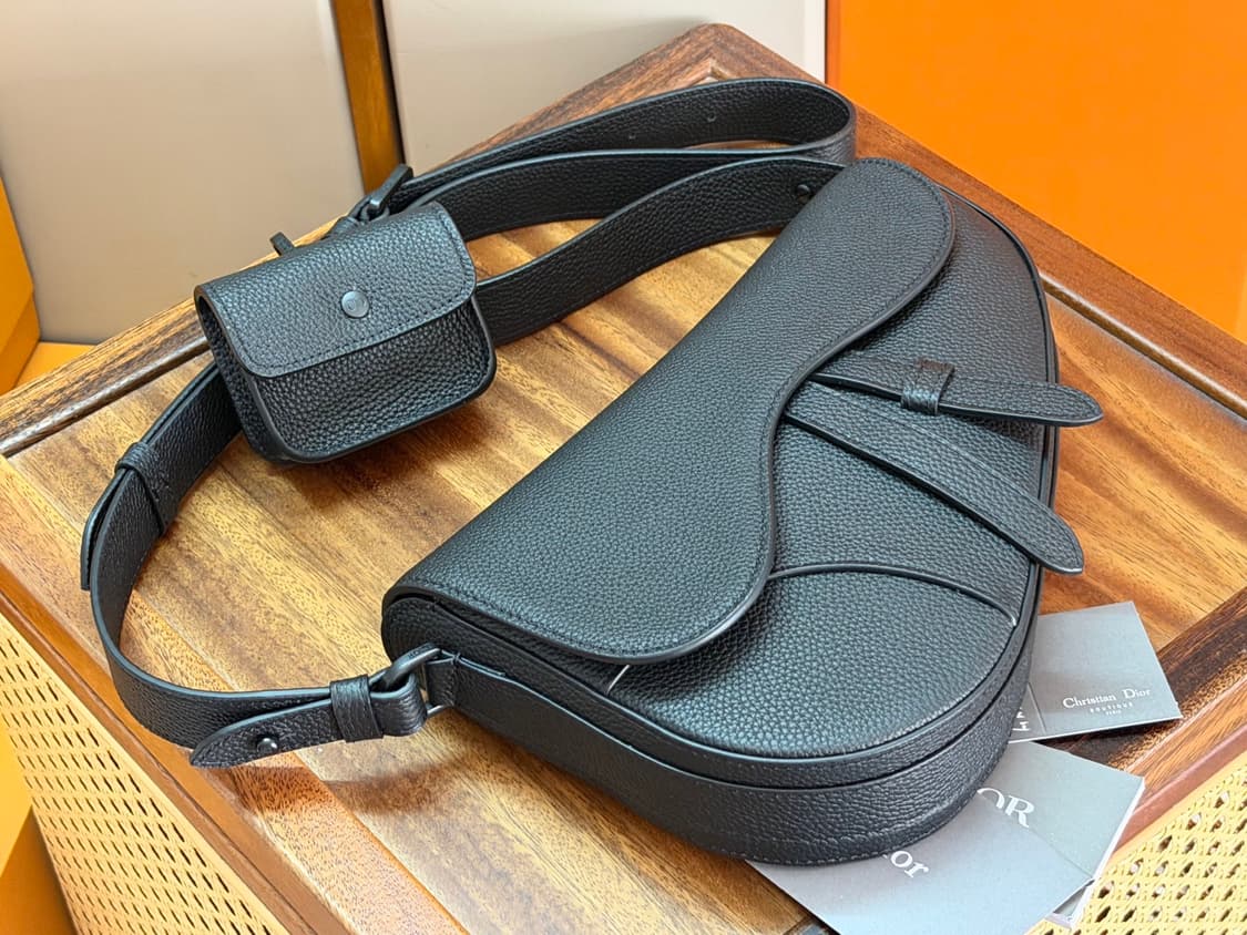 디올 크로스백 상품이미지4