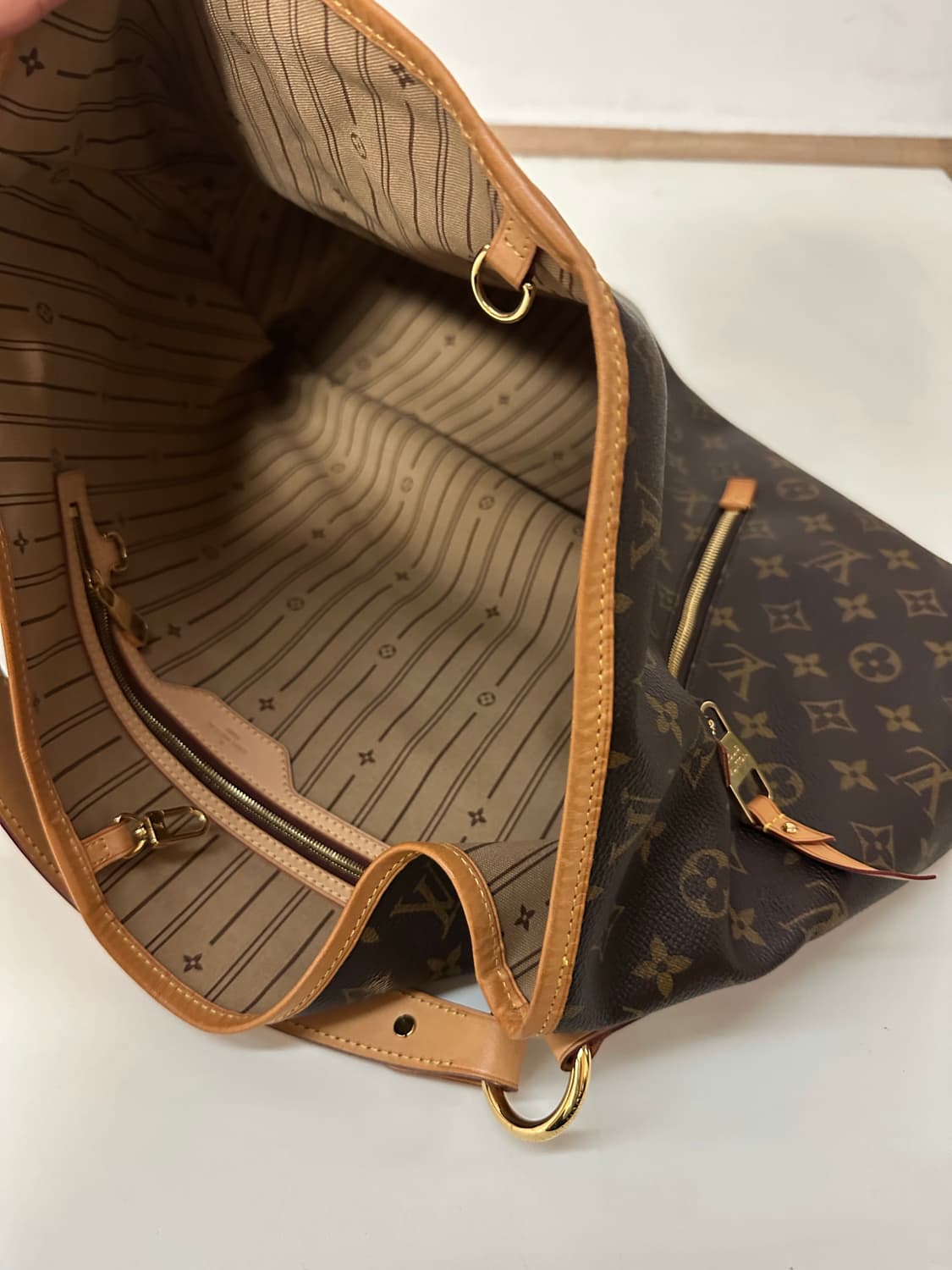 루이비통 딜라이트풀 GM 모노그램  상품이미지3