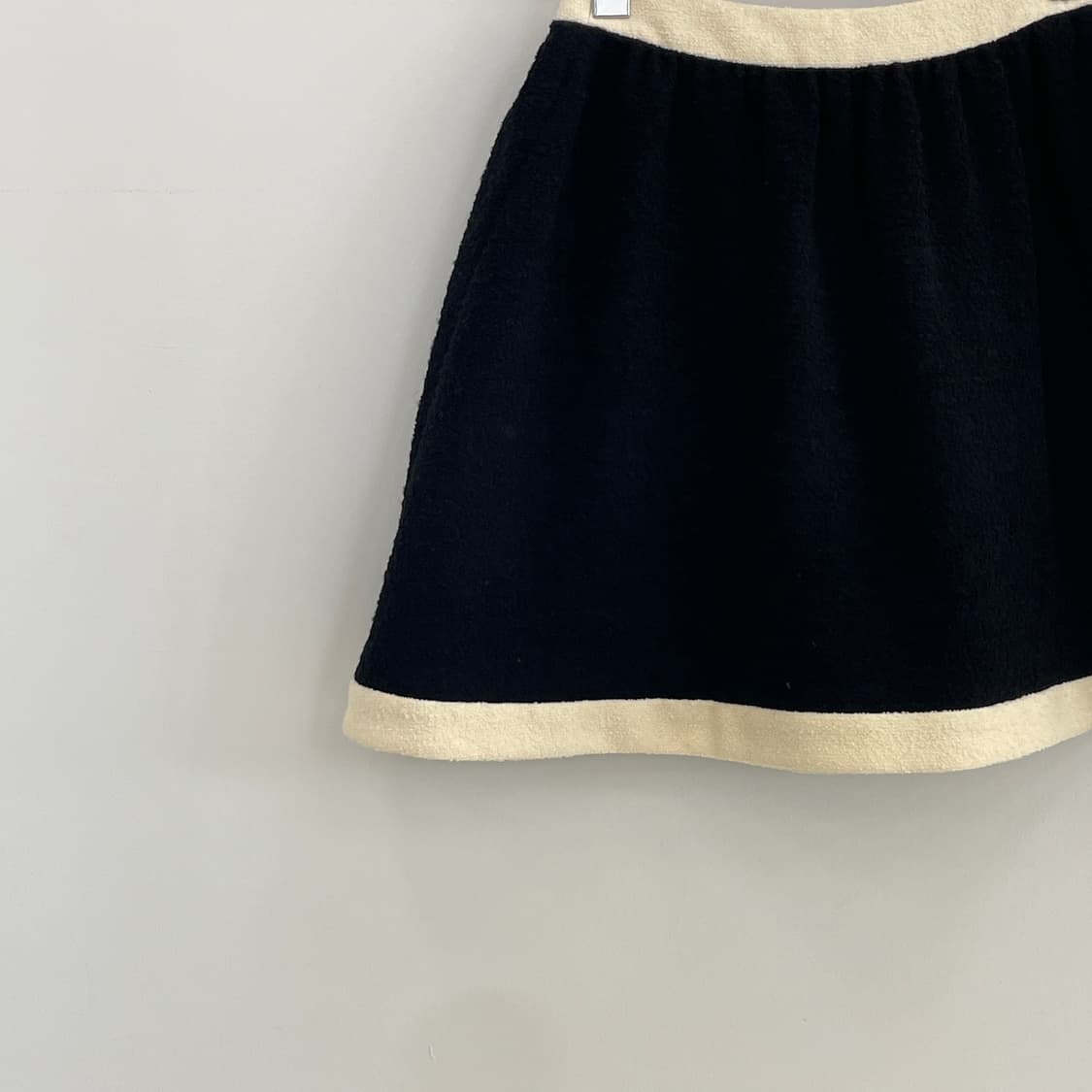 모스키노 블랙 금장 버튼 미니 스커트 상품이미지4