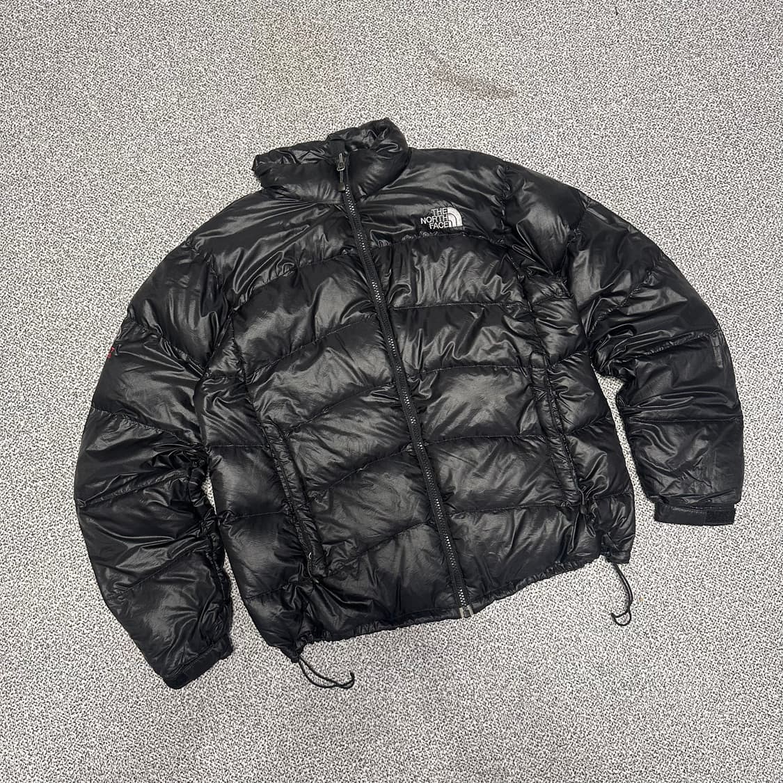노스페이스 유광 블랙 퍄딩 상품이미지1