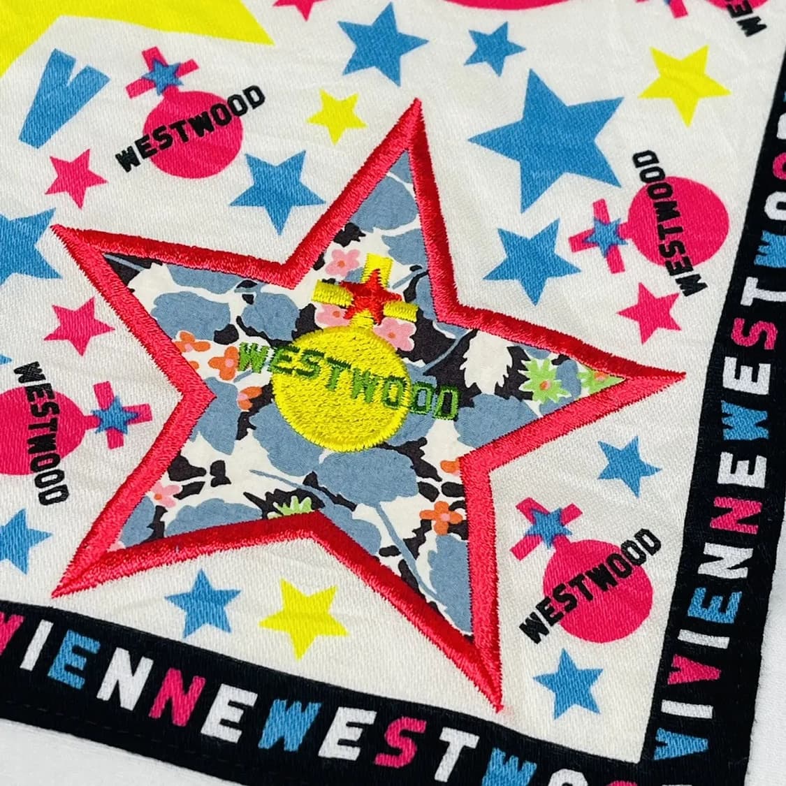 Vivienne Westwood 비비안 웨스트우드 스타미니스카프 손수건 상품이미지1