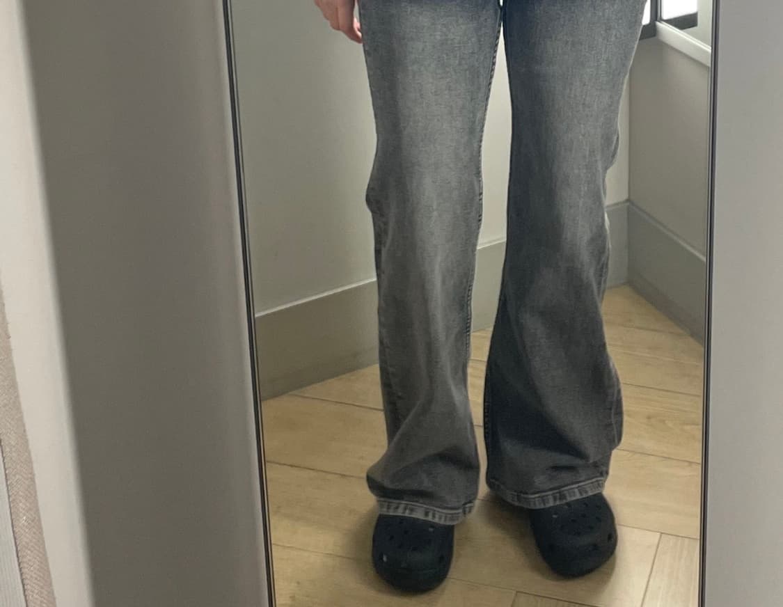 H&M 로우라이즈 플레어진 데님그레이 (36) 상품이미지4