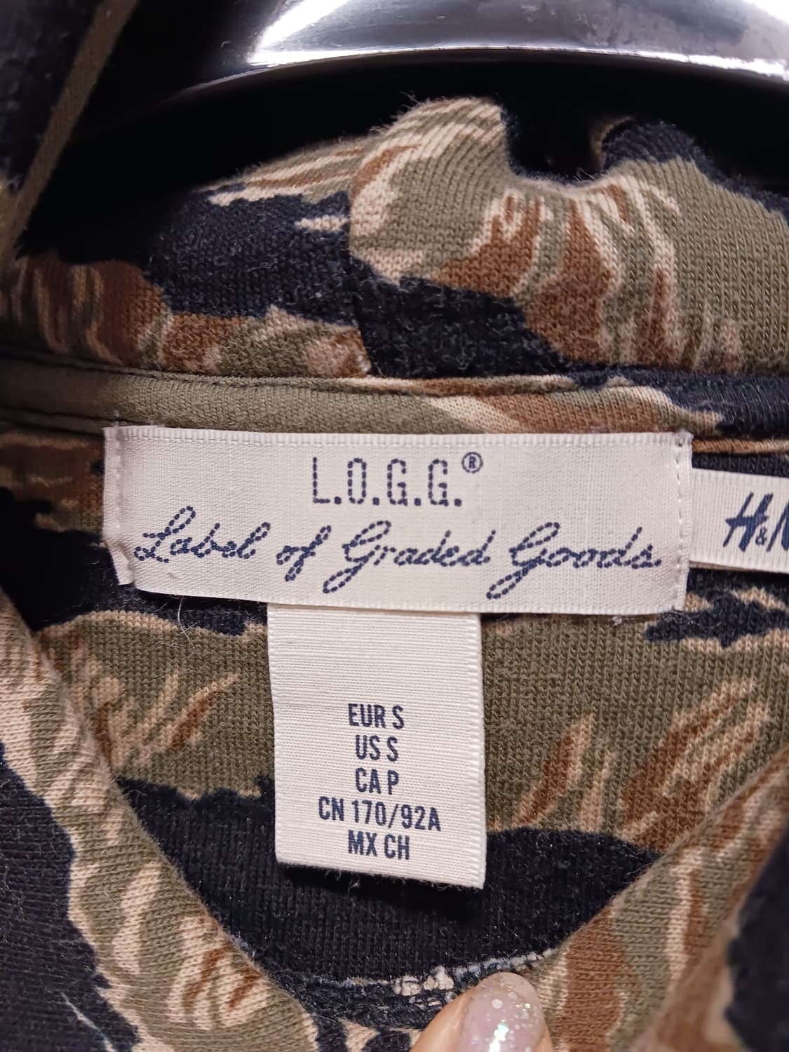 H&M 카모  기모후드티셔츠 상품이미지2