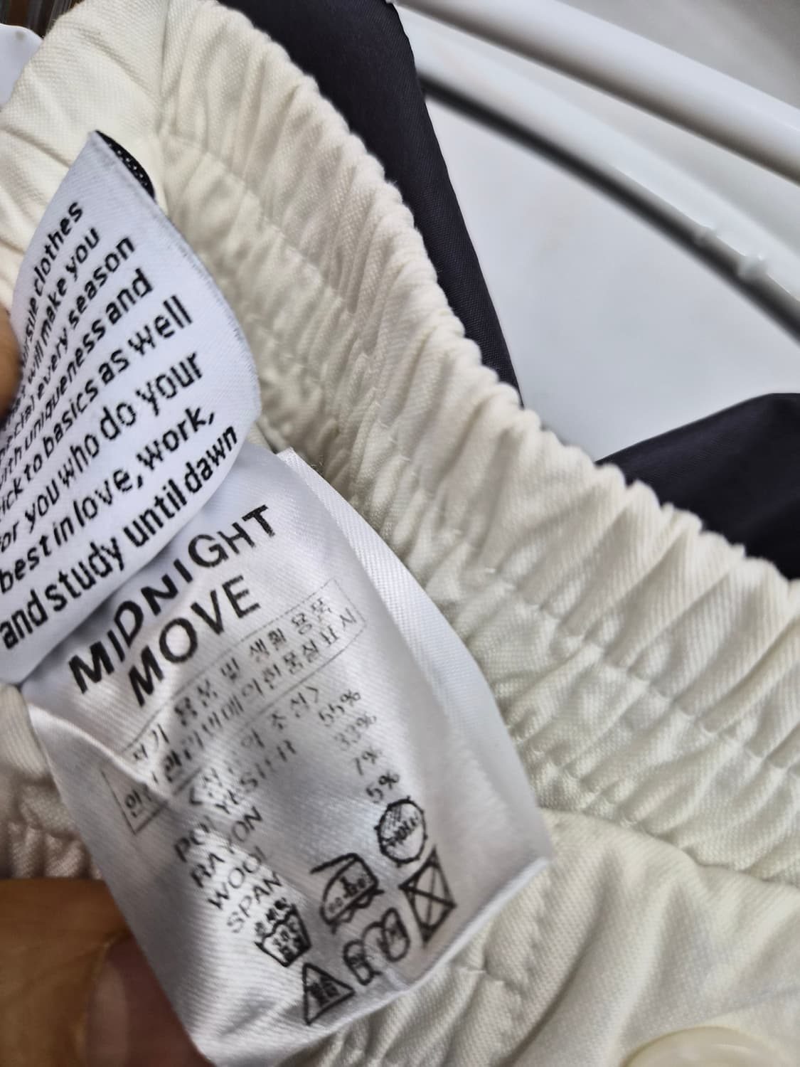 언발 니트레이어드 셔츠. 미드나잇무브 핀턱 와이드팬츠 상품이미지7