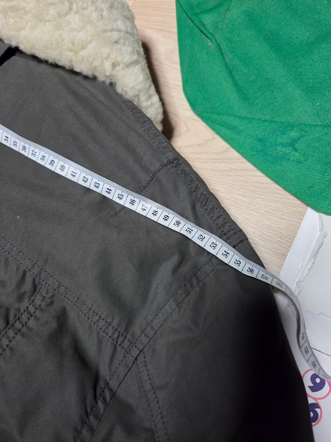 시리즈 퍼 구스다운 자켓 라파 105
 천연양모 퍼 상품이미지6