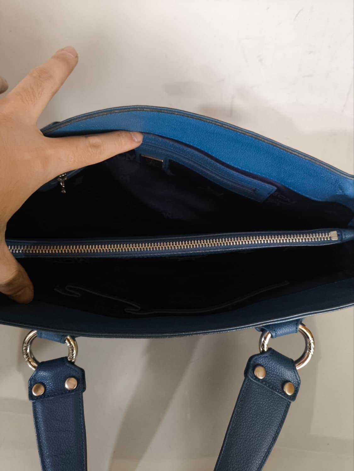 엠씨엠 MCM 비세토스 토트백 가죽 상품이미지7