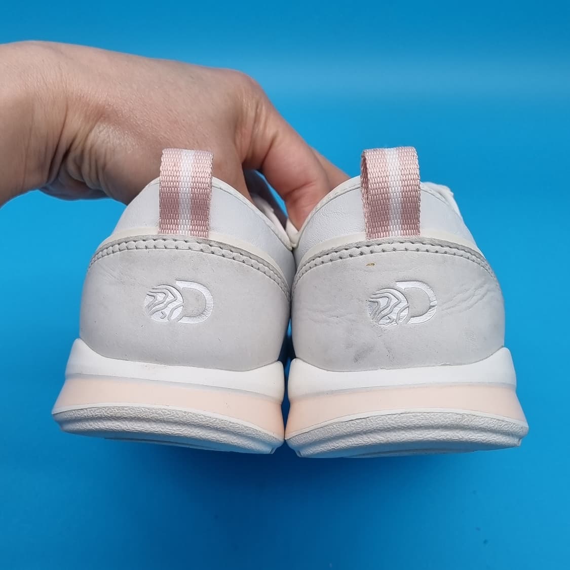 O 디스커버리 조거 플랫 여성스니커즈 230 상품이미지4