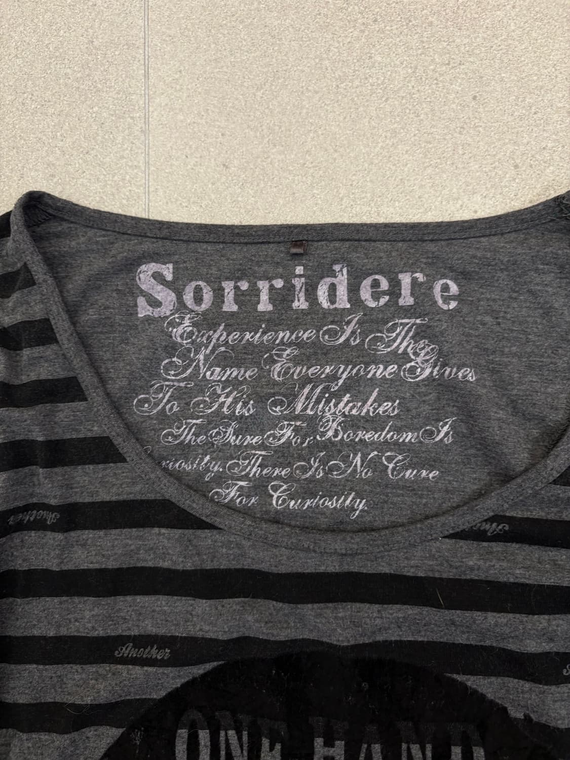 sorridere 언발 스컬 롱슬리브 상품이미지3