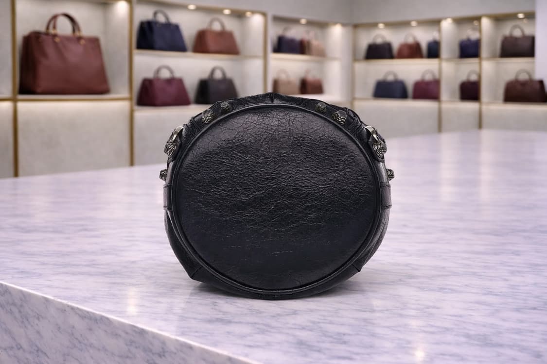 [A급] 발렌시아가 르 카골 램스킨 버킷백 XS 판매합니다!!! 상품이미지3