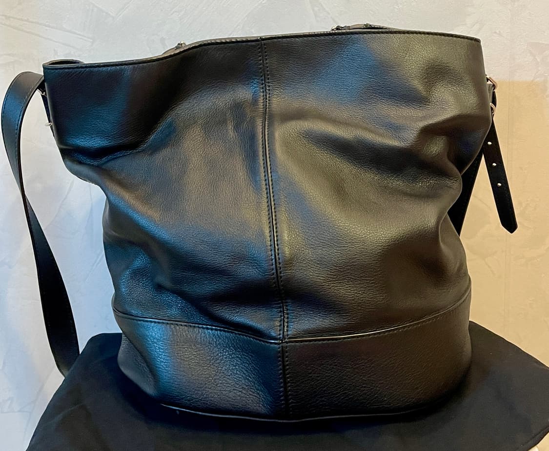 발렌시아가Balenciaga 파피에르 바이커 버킷백 블랙 상품이미지3