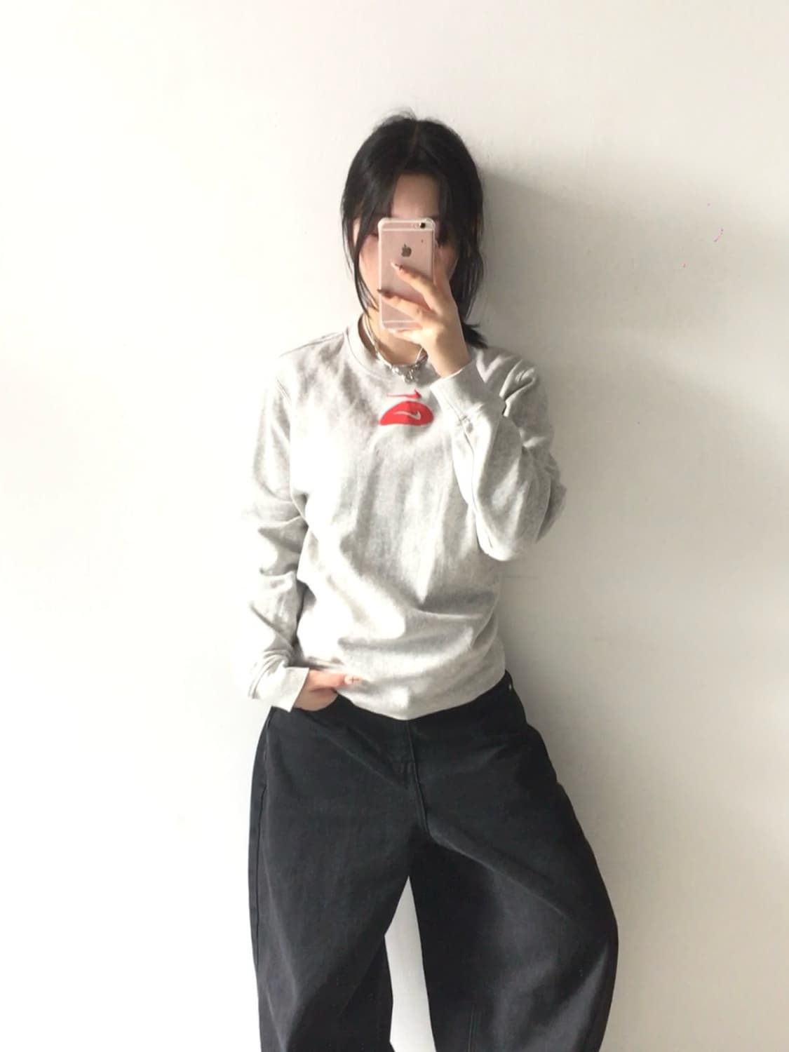 나이키 자수로고 맨투맨 상품이미지1