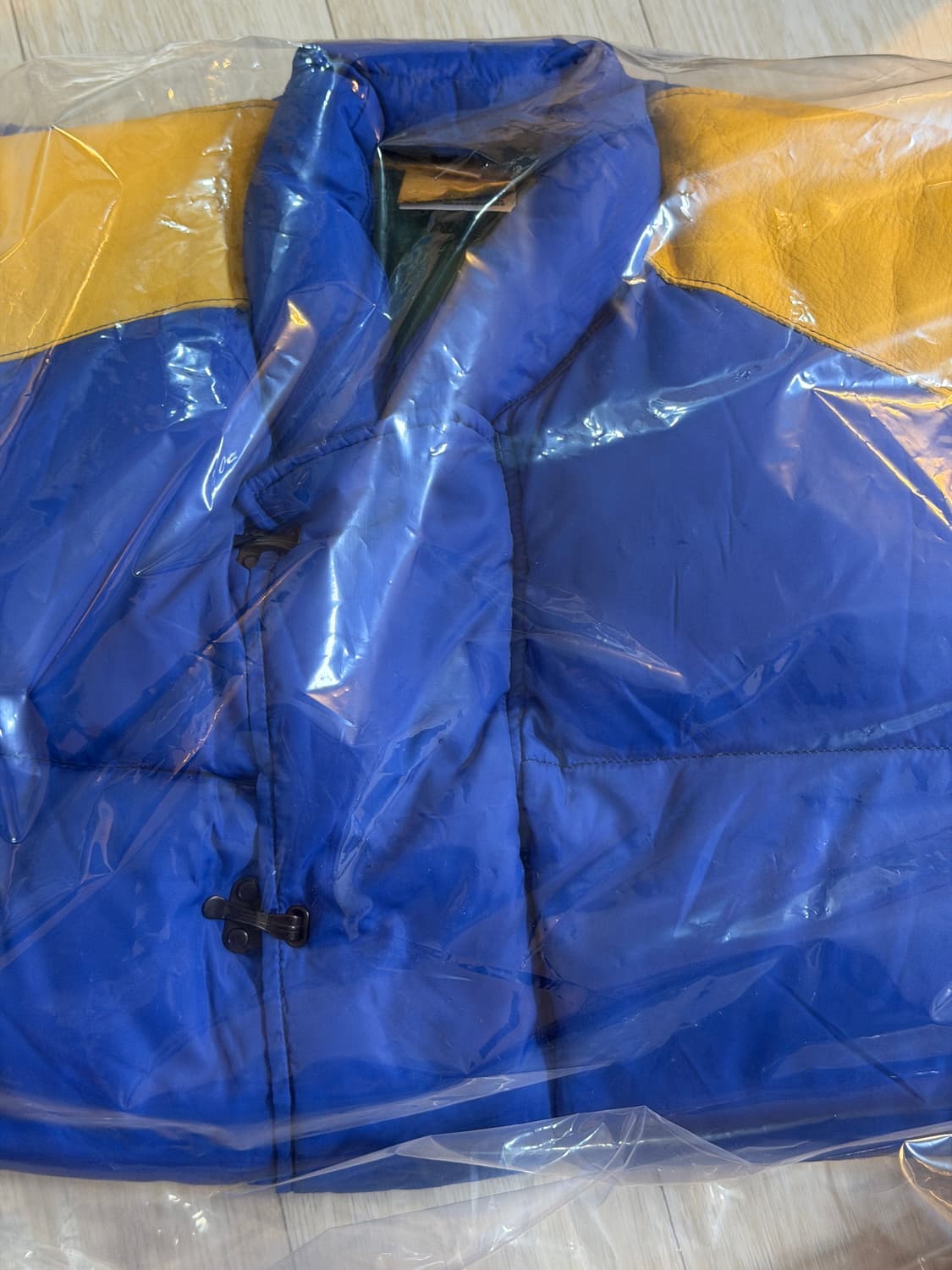 나이젤카본 x 로키마운틴피처베드 패딩조끼 상품이미지3