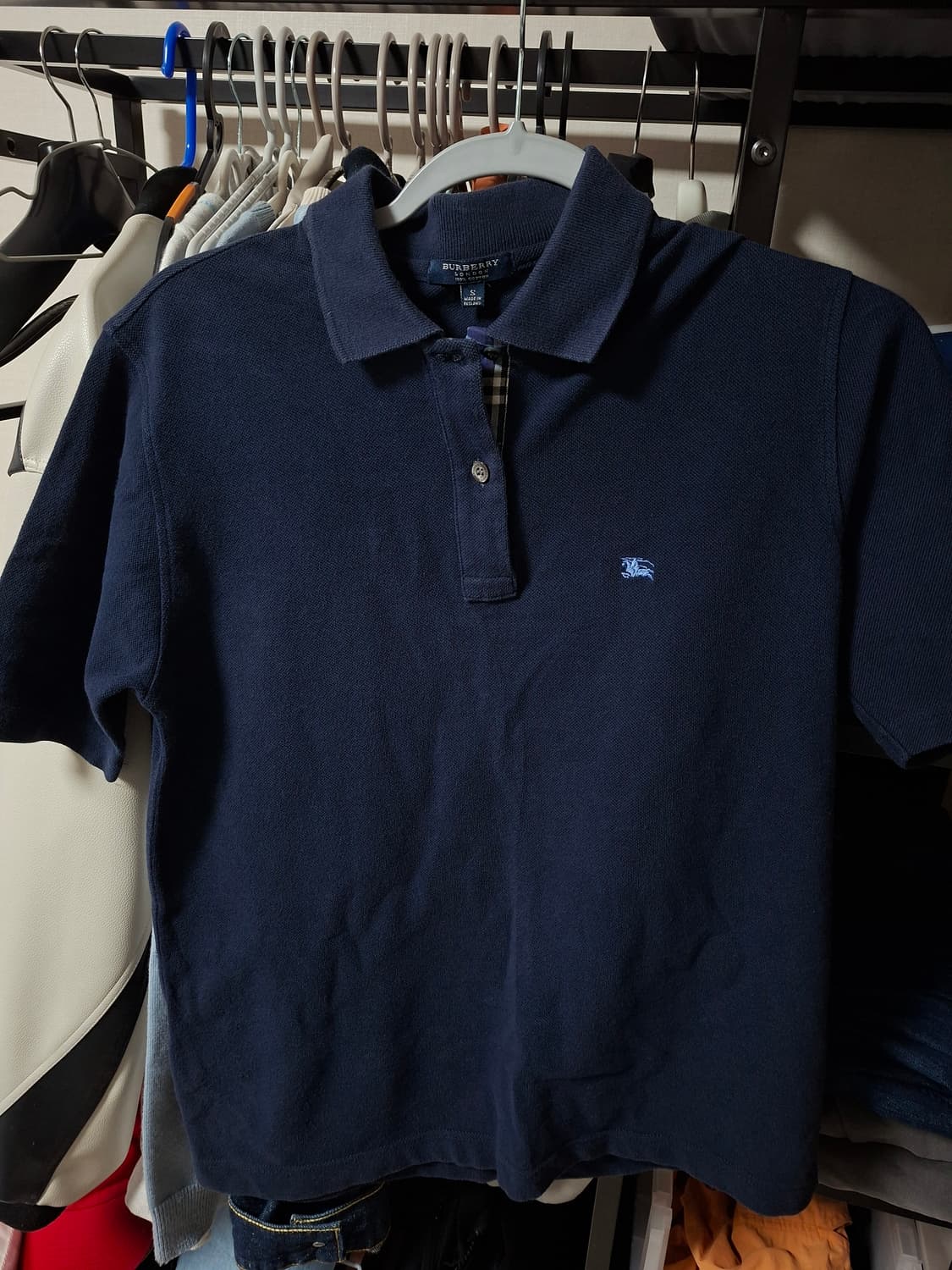 버버리 네이비 PK 카라티 S 상품이미지1