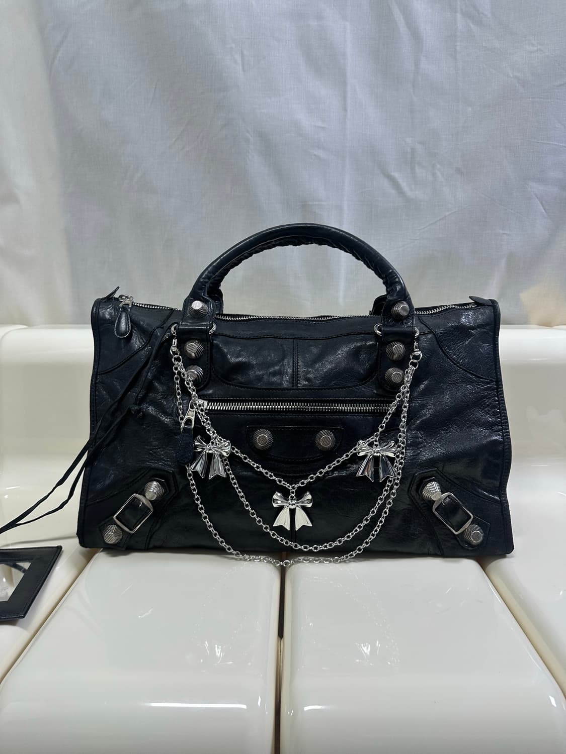 [A 정품] 발렌시아가 시티 모터백 라지 블랙 상품이미지6