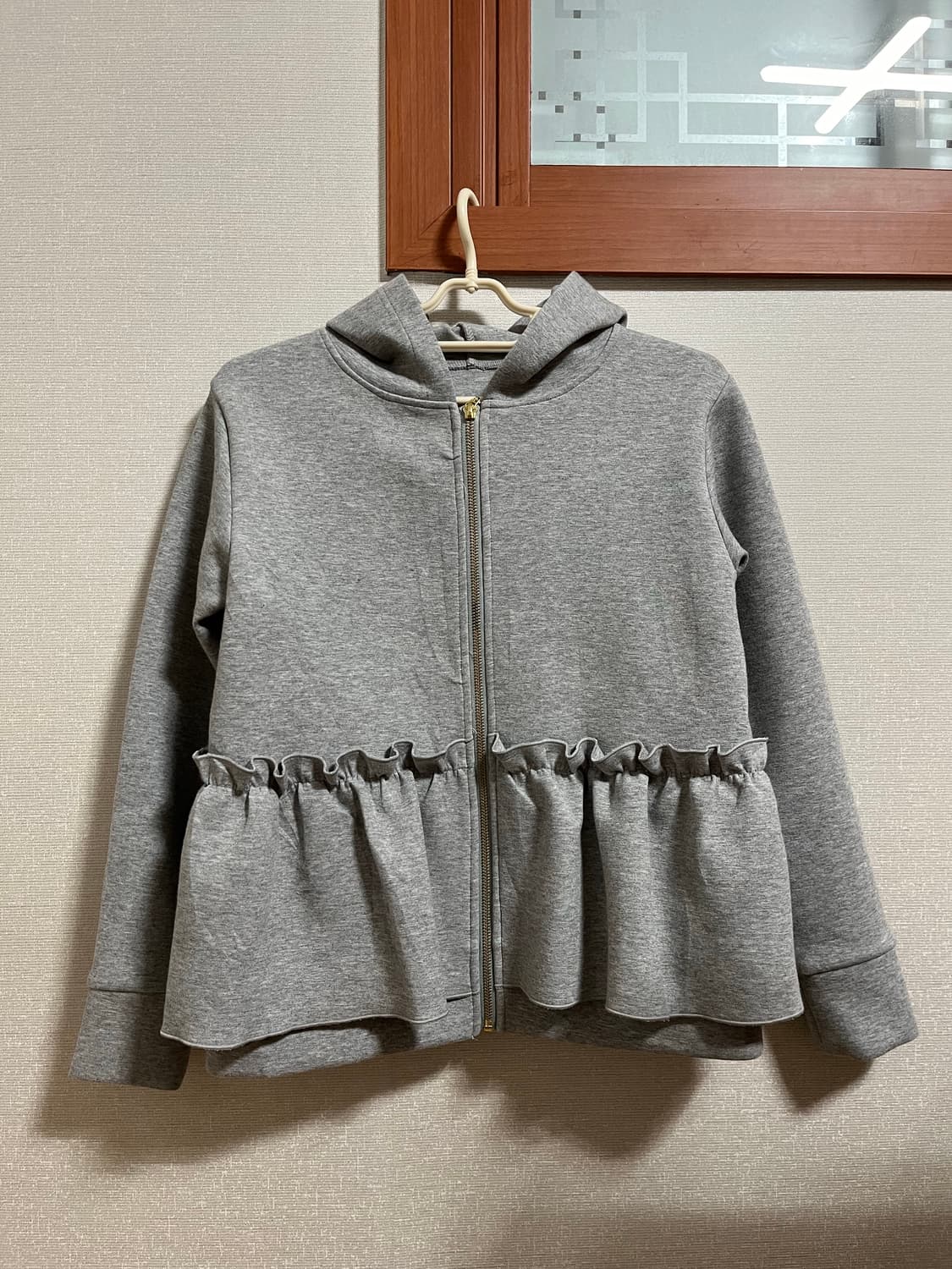 프릴 후드집업 상품이미지1