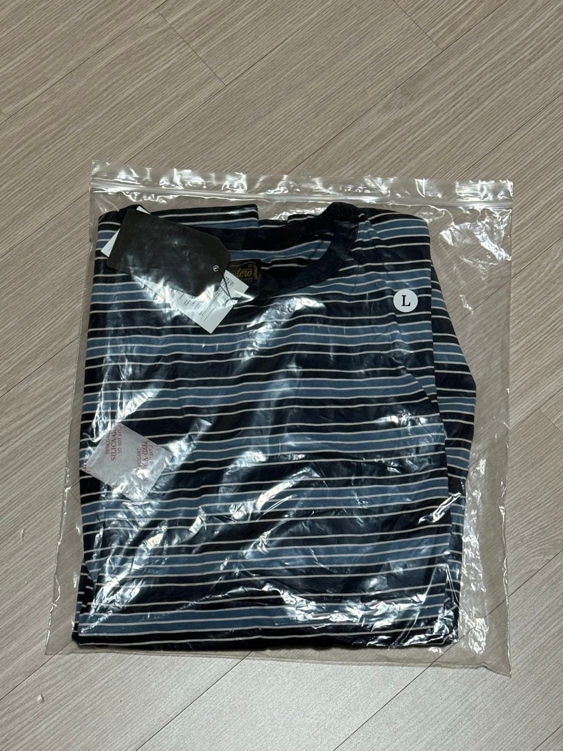 [L] 새제품 듀테로 Leo VTG Striped SS Tee Navy 상품이미지3