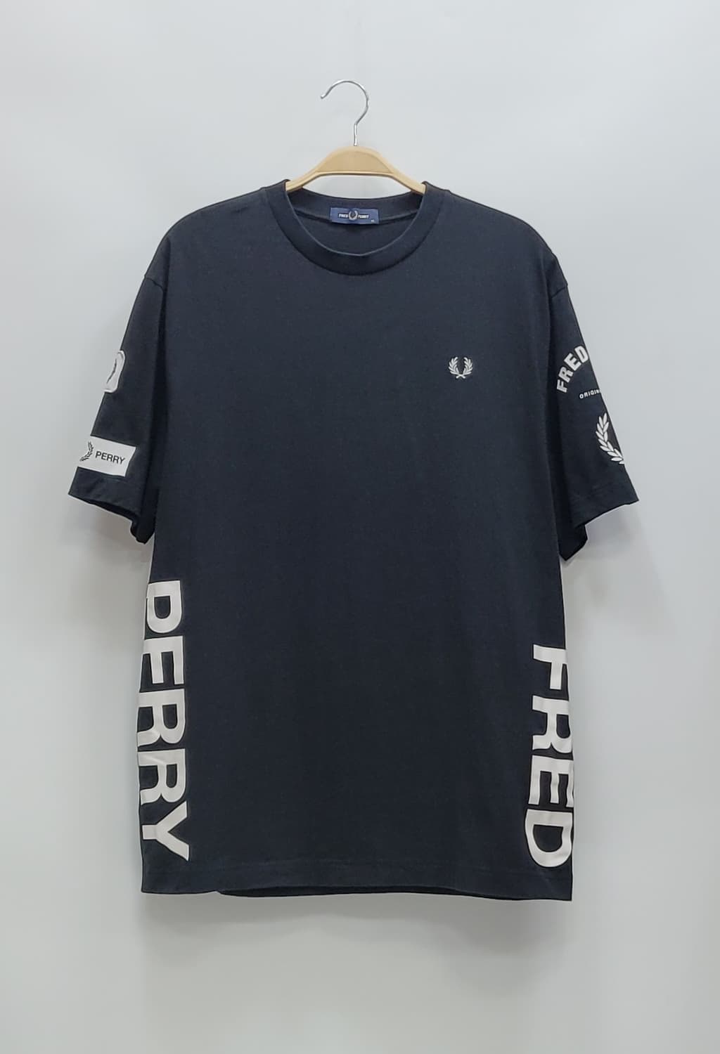 프레드페리 볼드 브랜딩 티셔츠 / 남 XL 블랙
 상품이미지1