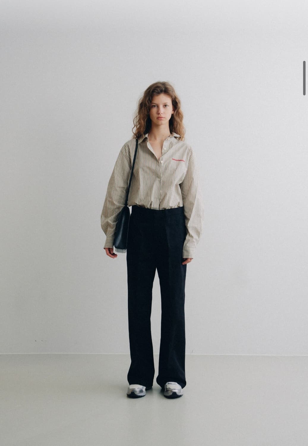 스무드무드 Aberdeen Logo Striped Shirts Beige 상품이미지2