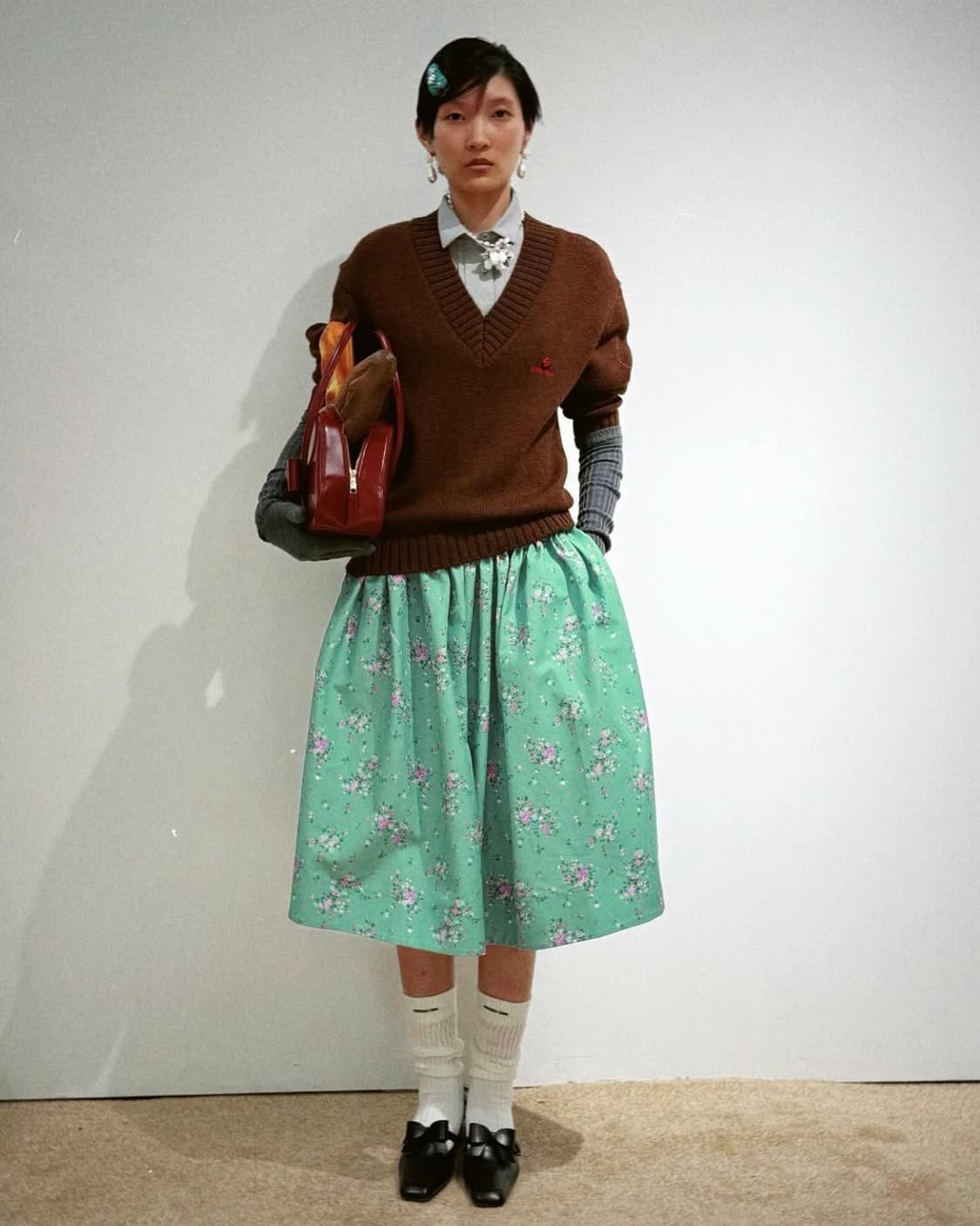 [6,8,10]슈슈통 25fw 울 브이넥 니트/브라운 상품이미지2