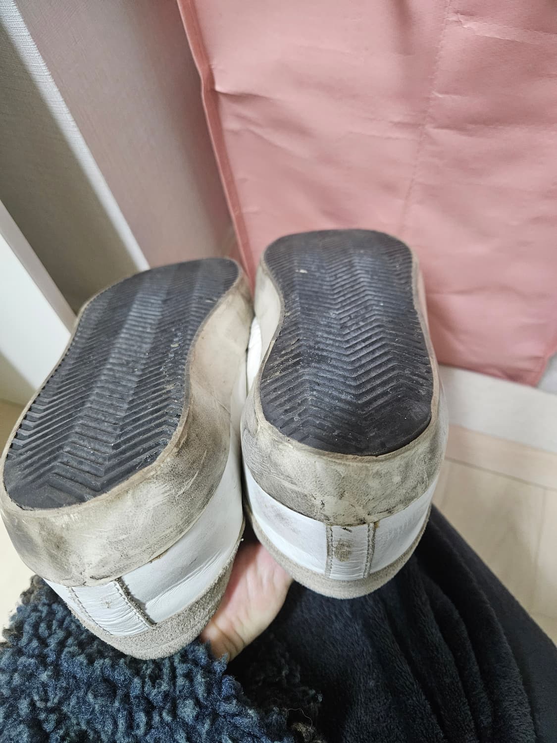 골든구스 슈퍼스타 로우 판매합니다 (41사이즈) 상품이미지2