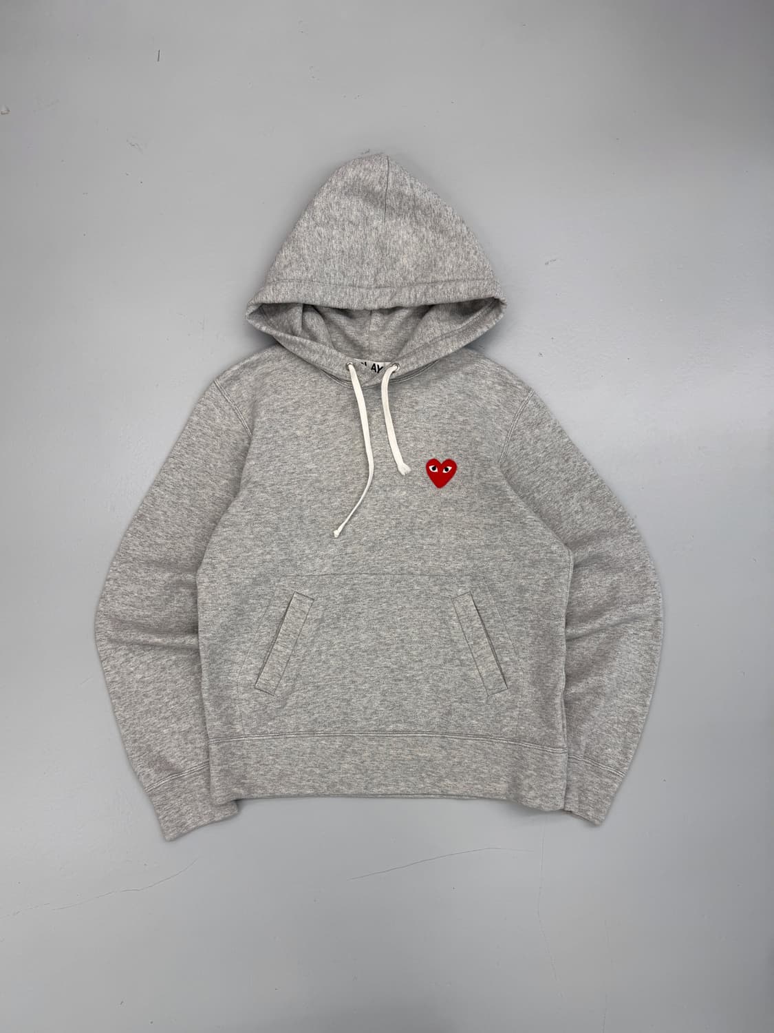 꼼데가르송 레드 하트와펜 스웻 후드 상품이미지1